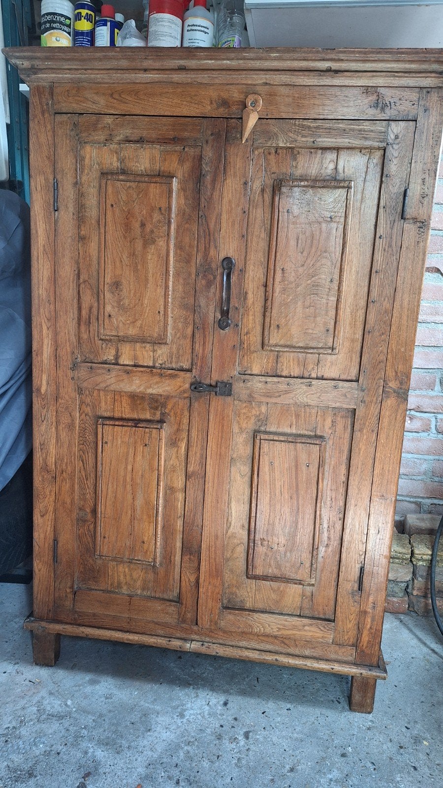Prachtige antieke tweedeurs houten kast., Antiek en Kunst, Ophalen