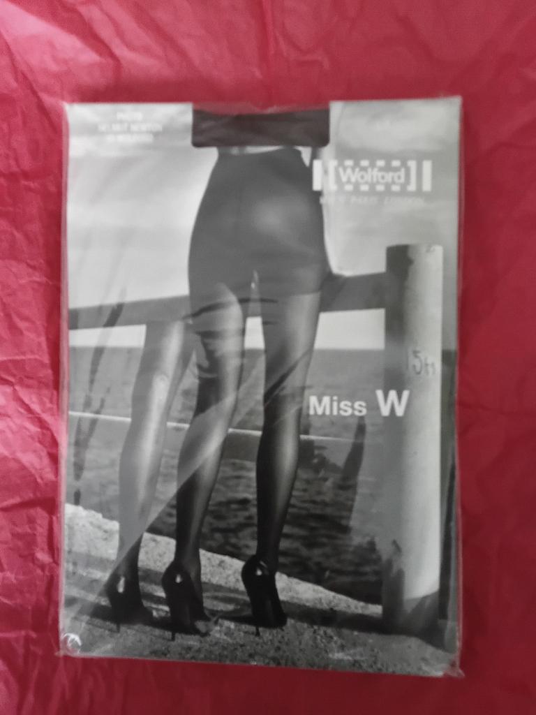 Wolford panty, Bruin, Nieuw, Ophalen of Verzenden, Maat 44/46 (L)