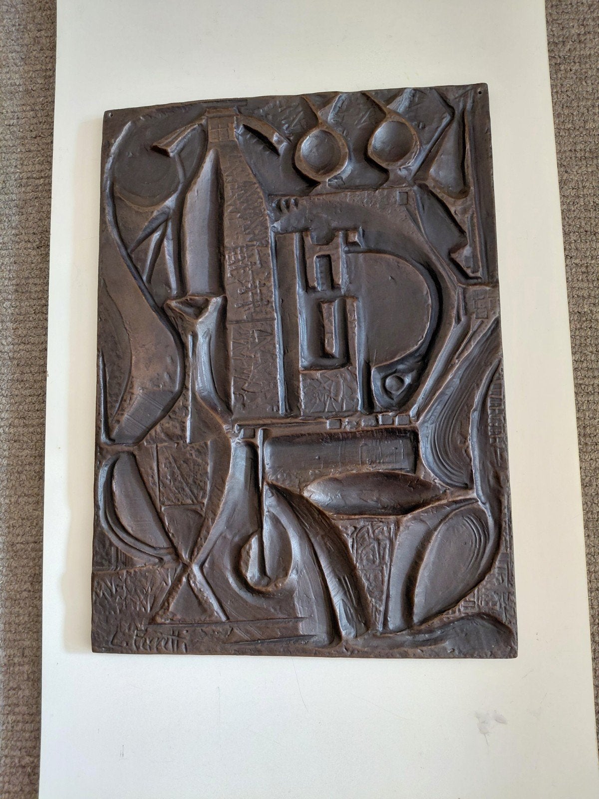 Amsterdamsche school brutalistisch relief kunstwerk, Antiek en Kunst, Gemerkt, Ophalen of Verzenden, Brons, Wanddecoratie