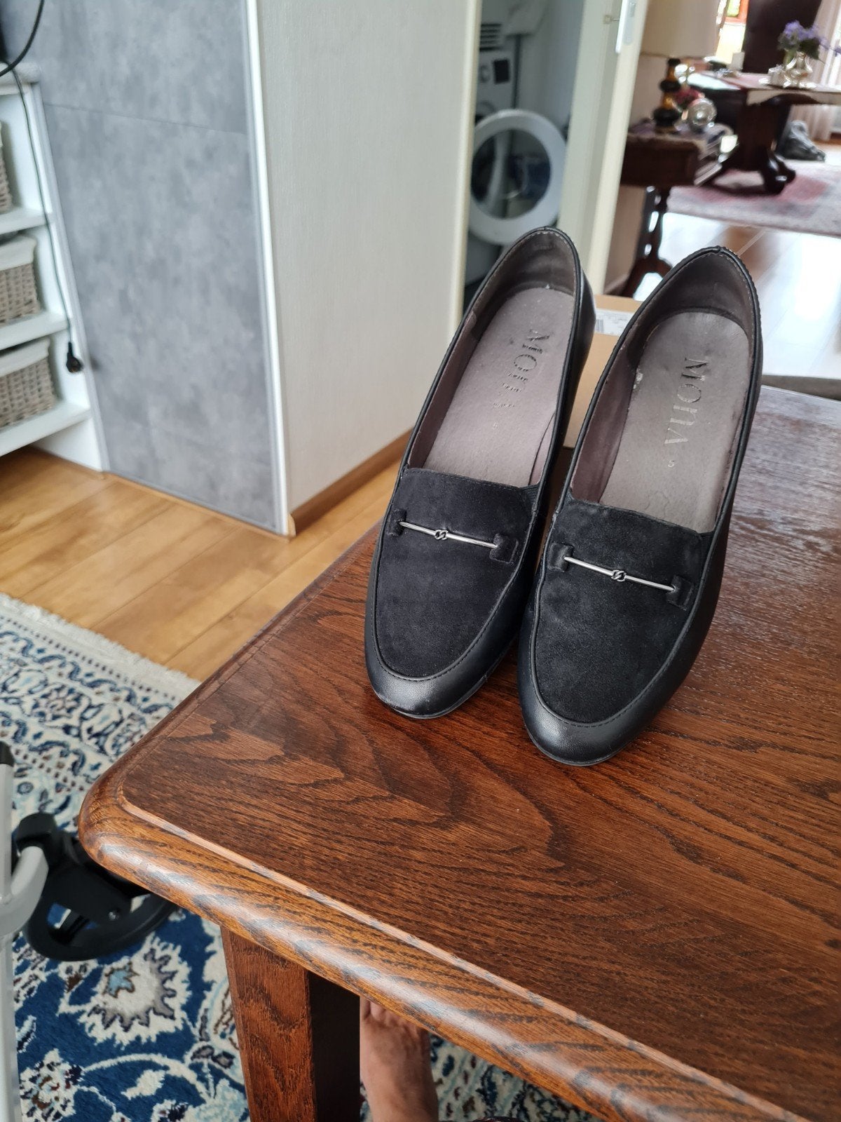 Zwarte dames schoenen, Ophalen of Verzenden, Zo goed als nieuw, Zwart, Sneakers of Gympen