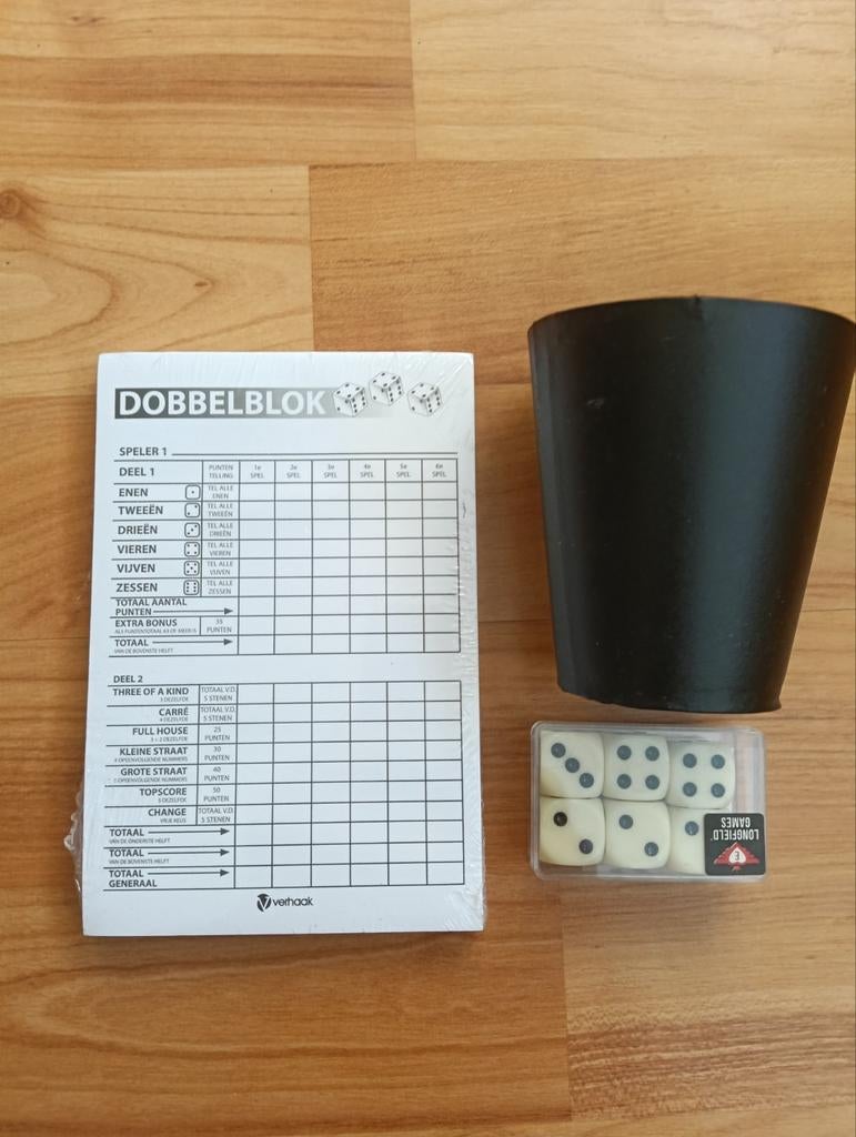 Dobbelblok met dobbelstenen en beker, Ophalen of Verzenden, Nieuw, Verhaak