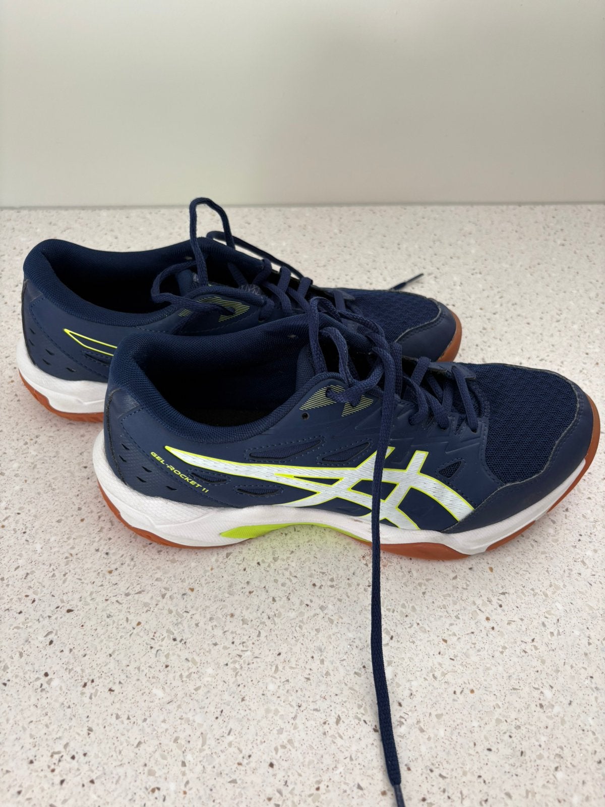 Asics gel rocket 11 maat 40, Ophalen of Verzenden, Zo goed als nieuw, Hardloopschoenen, Asics