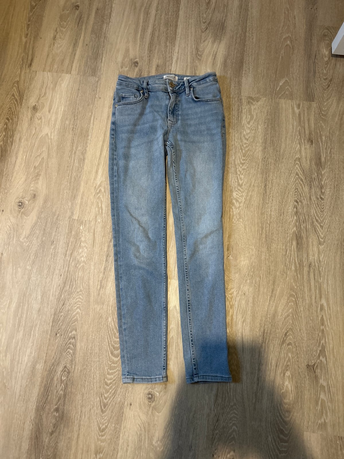Anti Blue Jeans W27 L28 - Zo goed als nieuw, Ophalen of Verzenden, Zo goed als nieuw, Blauw, W27 (confectie 34) of kleiner