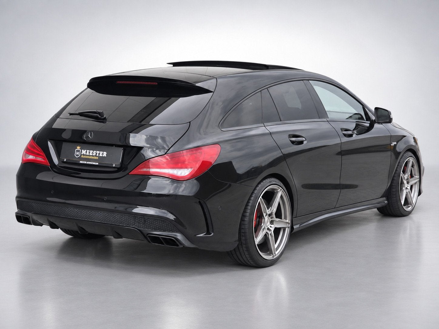 Mercedes-Benz CLA-klasse AMG 45|PANODAK|RECARO|PERFORM., Auto's, Automaat, Gebruikt, Zwart, 4 cilinders