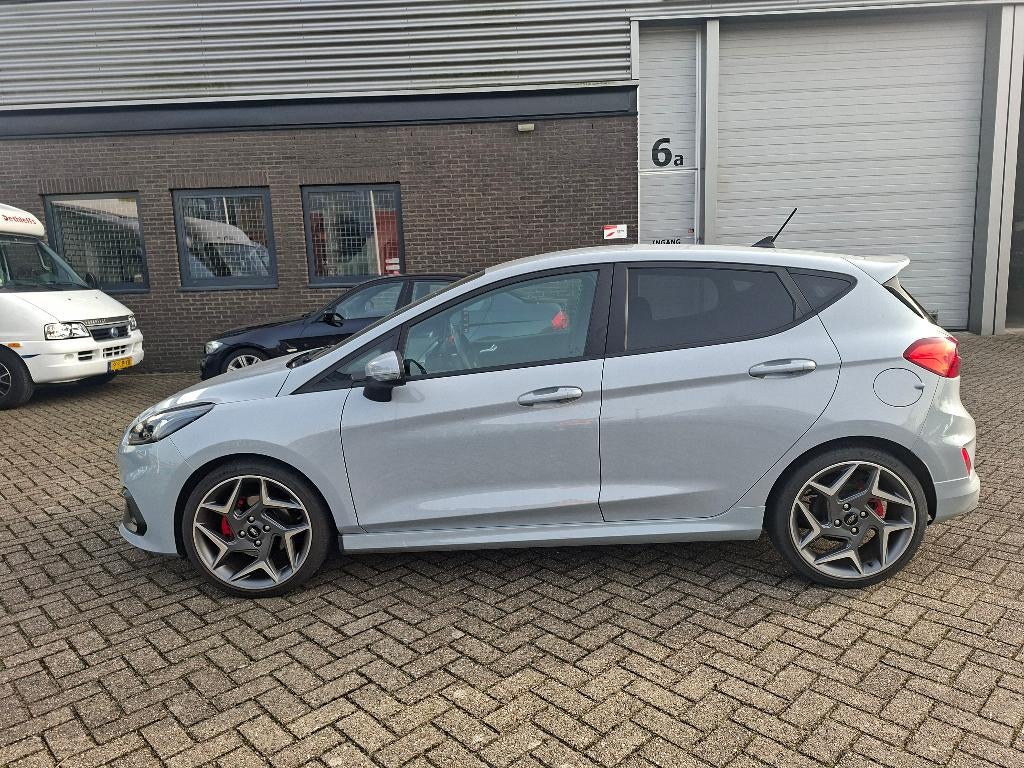 Ford Fiësta 1.5 200pk ST 5dr 2020 Grijs Lage Kilometerstand, Voorwielaandrijving, Bedrijf, 57 €/maand, Hatchback