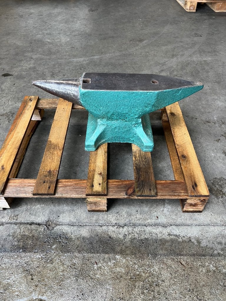 Aambeeld 80 KG, Ophalen