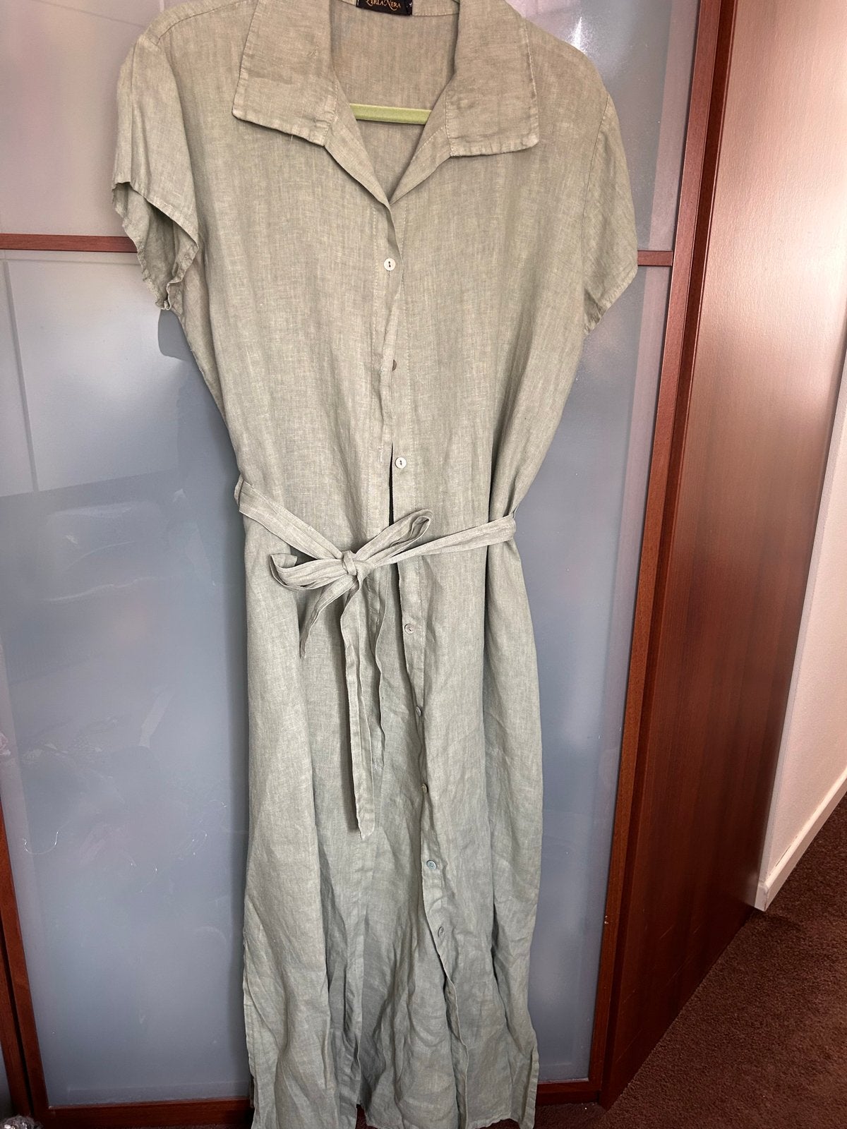 Lange linnen jurk met ceintuur - Perla Nera - Maat XL, Kleding | Dames, Jurken, Ophalen, Beige, Maat 46/48 (XL) of groter, Zo goed als nieuw