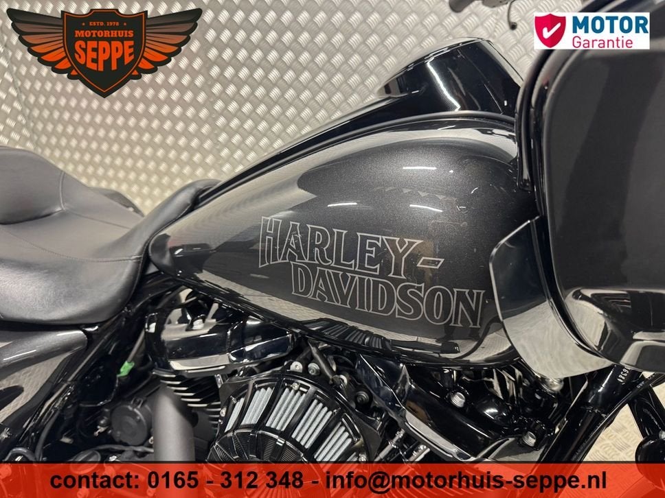 HARLEY-DAVIDSON ROAD GLIDE CUSTOM FLTRX, 1746 cc, HARLEY-DAVIDSON, Bedrijf, Onbekend