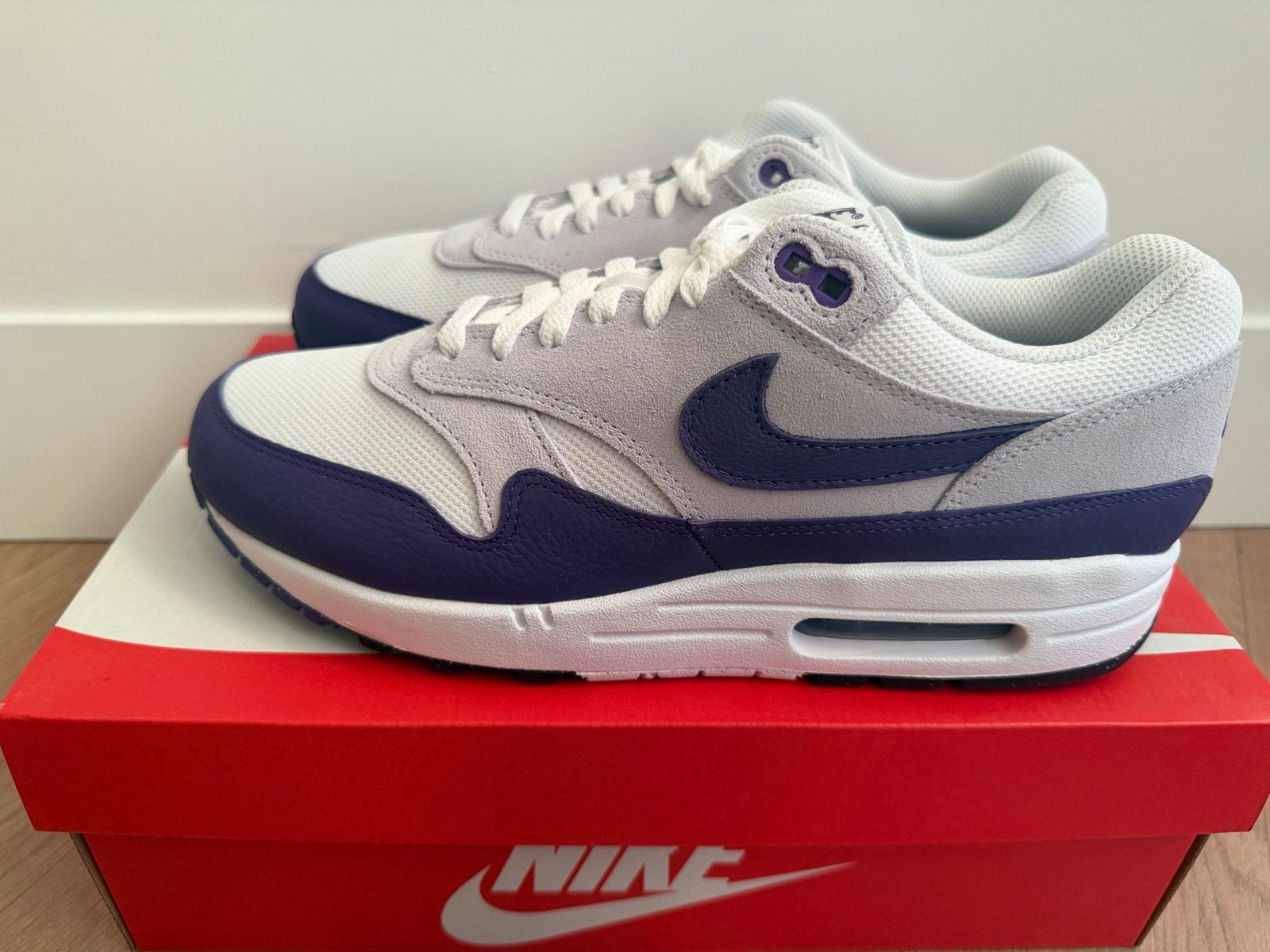 Nike Air Max 1 Field Purple US 10 - 44 Nieuw in doos, Ophalen of Verzenden, Nieuw, Overige kleuren, Sneakers of Gympen