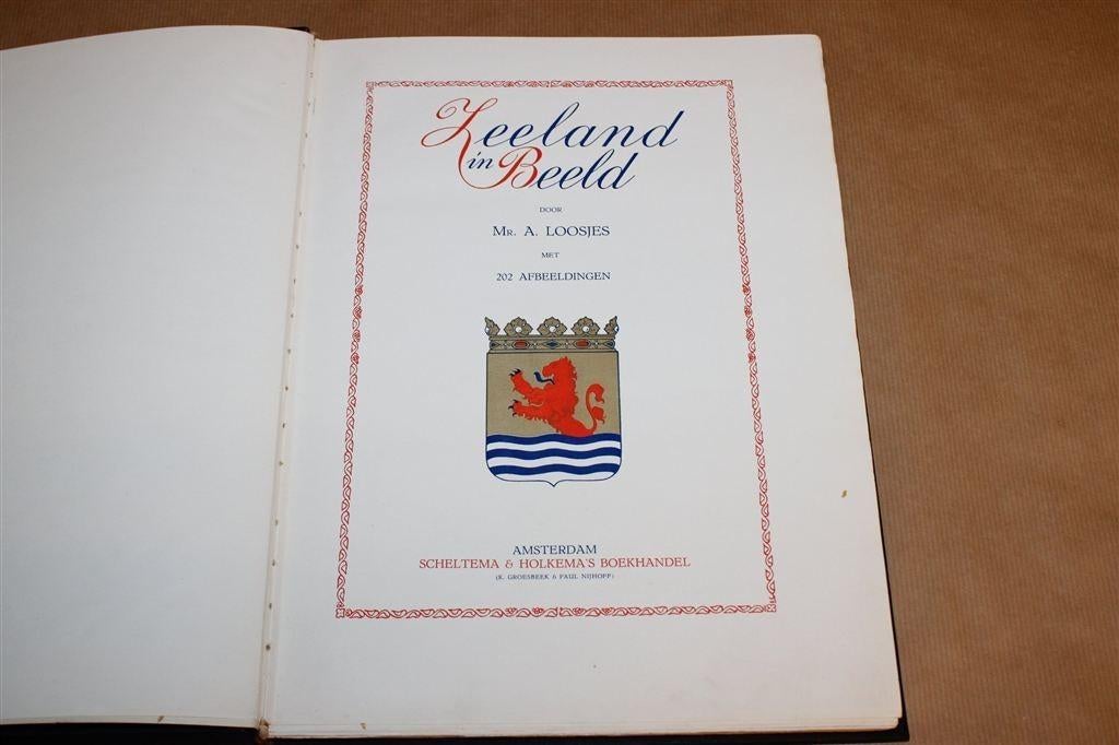 Zeeland in Beeld — Fotoboek met 202 Afbeeldingen — 1927, Boeken, Ophalen of Verzenden, Gelezen