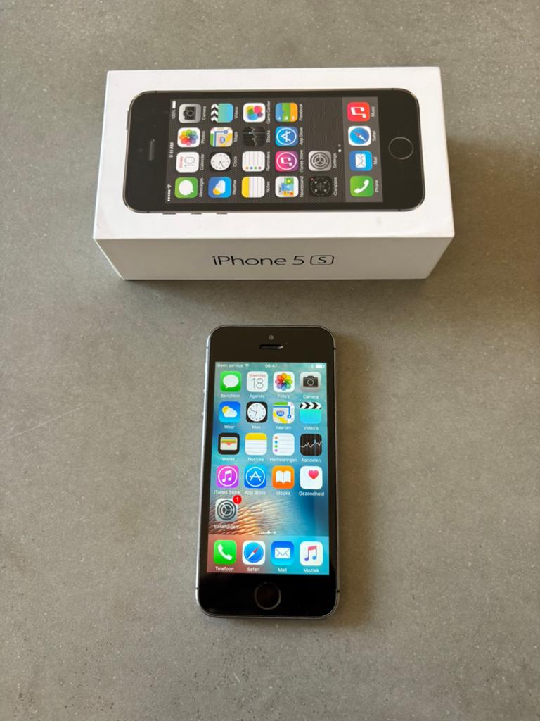 iPhone 5s space gray in originele doos, Telecommunicatie, Mobiele telefoons | Apple iPhone, 16 GB, Ophalen of Verzenden, Zo goed als nieuw