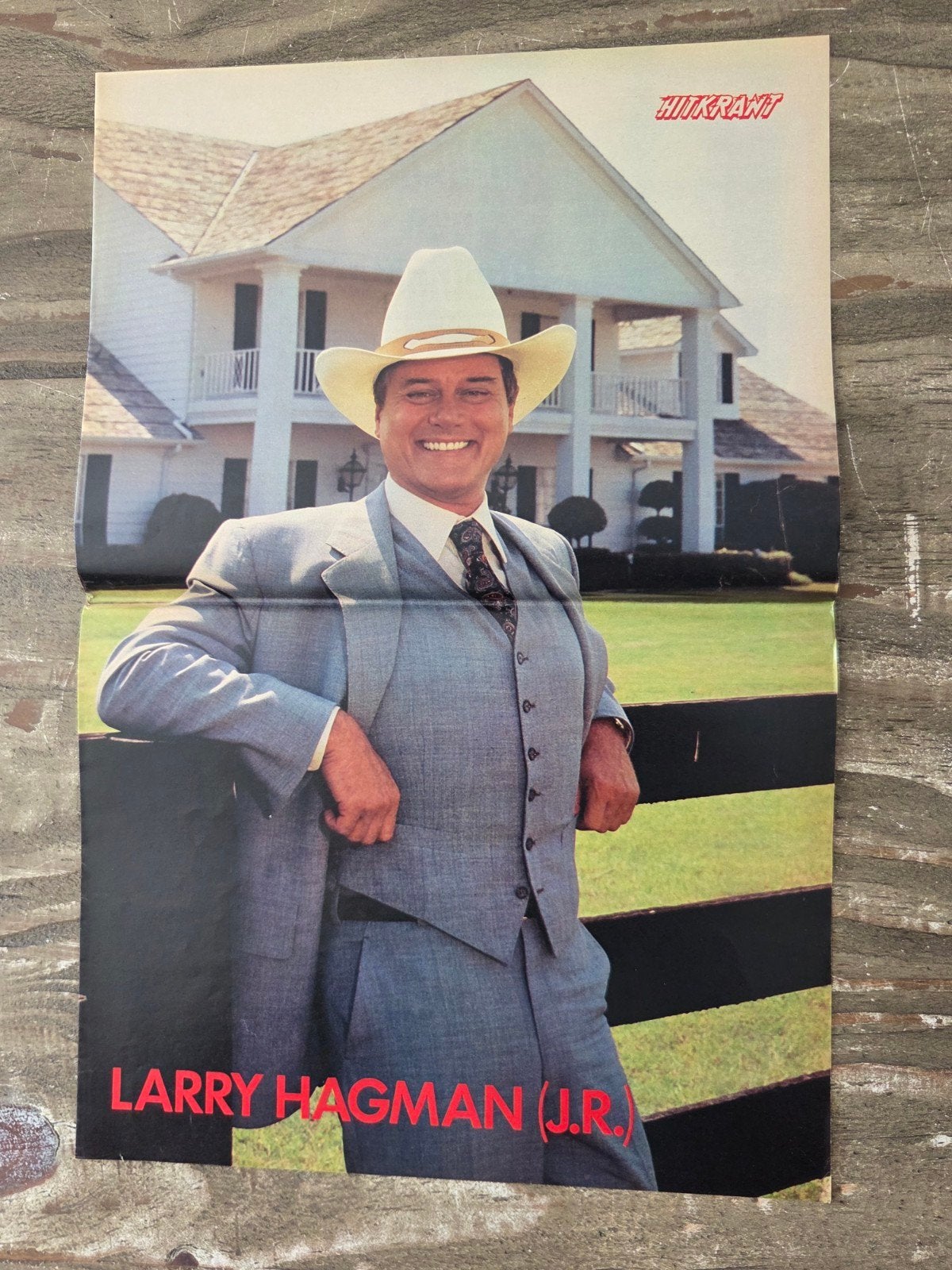 Vintage Poster Larry Hagman (J.R.) Dallas, Ophalen of Verzenden, Zo goed als nieuw, A1 t/m A3, Film en Tv