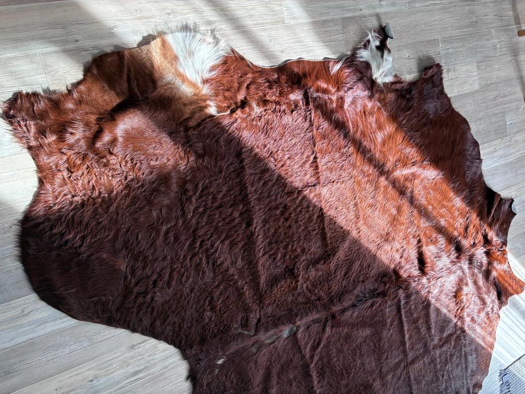 IKEA Koldby koeienhuid vloerkleed - Bruin/Wit, Huis en Inrichting, Ophalen, 100 tot 150 cm, Bruin, Nieuw