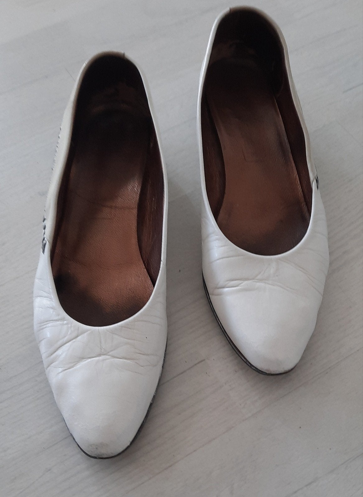 Wit leren pumps met mini hakje, mt 42,5, Stravers A'dam, Pumps, Wit, Gedragen, Ophalen