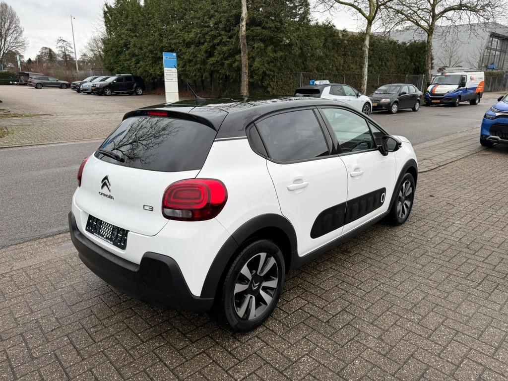Citroen C3 1.2 PureTech Feel, Navi, Panodak Dealer auto, Voorwielaandrijving, 83 pk, Gebruikt, Lichtsensor
