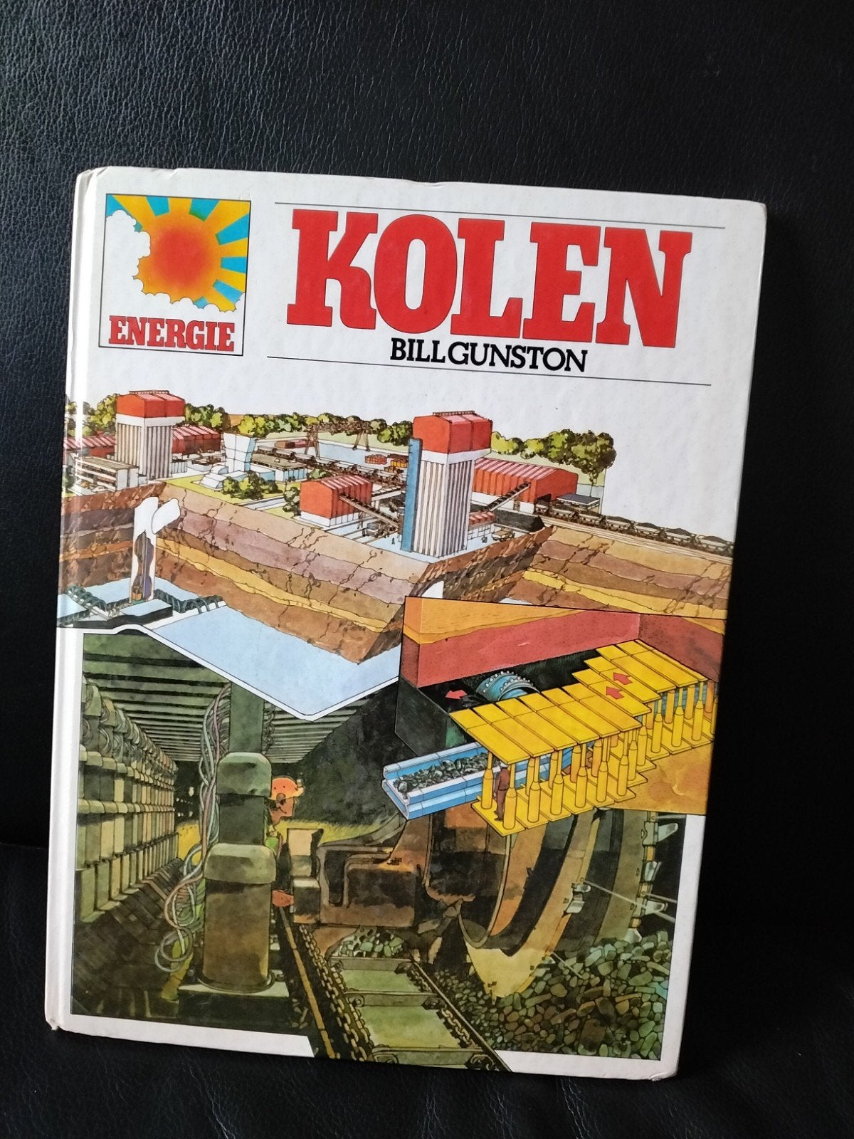 Kolen - Energie door Bill Gunston, Boeken, Ophalen of Verzenden, Gelezen, Overige onderwerpen, Bill Gunston