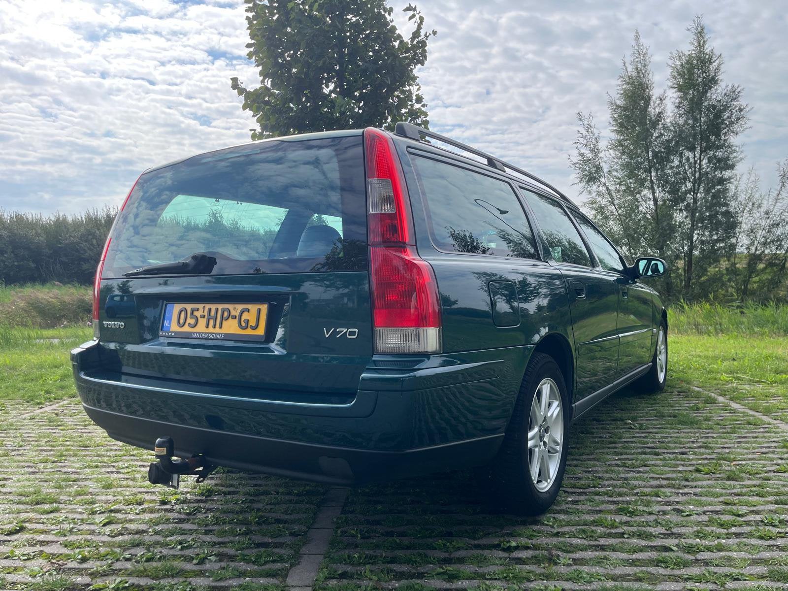 Foto 5 van Volvo V70 2.4 140PK youngtimer 182dkm