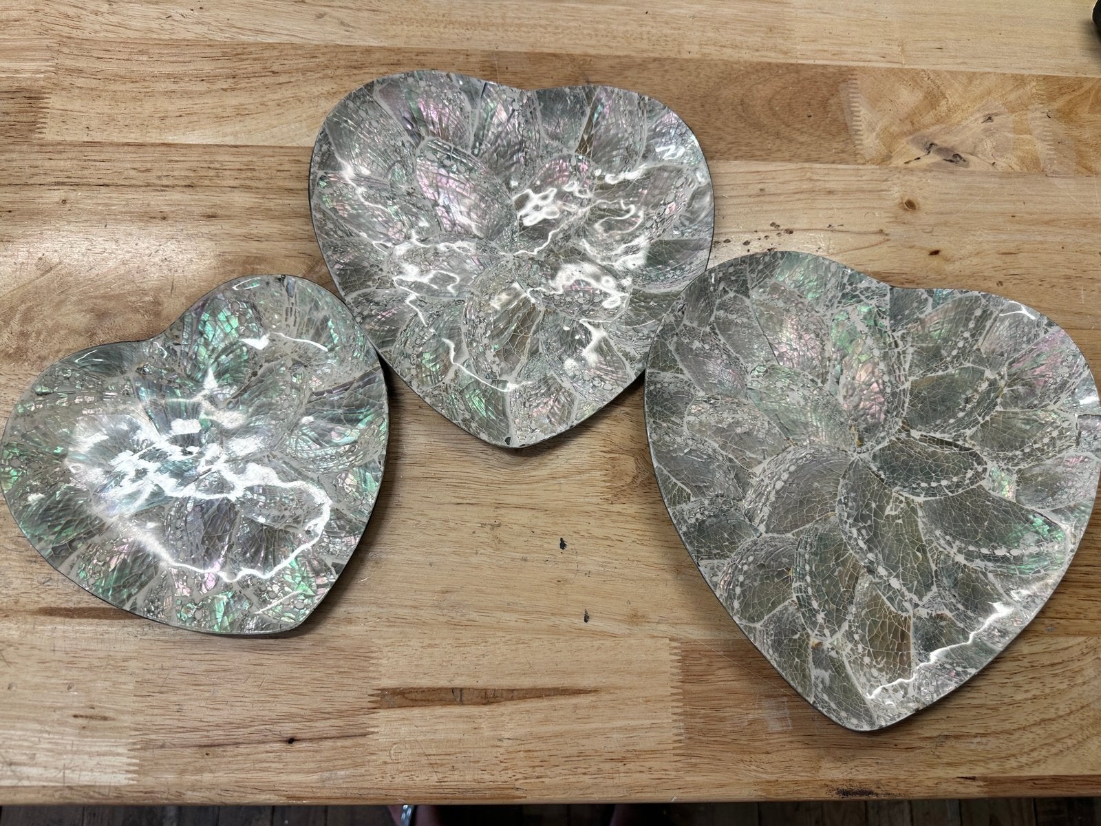 Parelmoer schelp borden in de vorm van een hart, Ophalen of Verzenden, Nieuw, Overige stijlen, Bord(en)