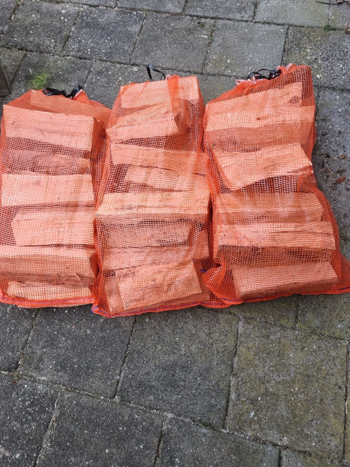 Droog haardhout in zakken - mix van houtsoorten, Tuin en Terras, Minder dan 3 m³, Ophalen, Overige houtsoorten, Blokken