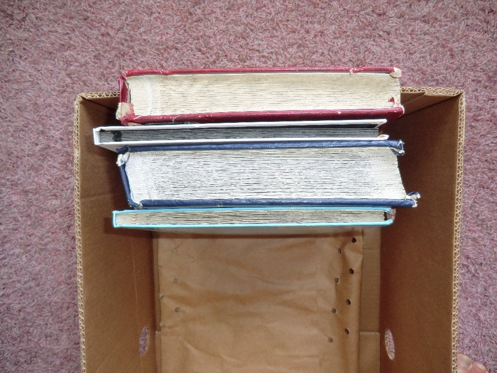 Doos met 4 goed gevulde albums  postzegels Europa, Postzegels en Munten, Postzegels | Volle albums en Verzamelingen, Ophalen of Verzenden