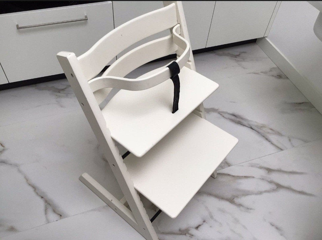 Stokke Tripp Trapp meegroeistoel wit met baby set, Ophalen, Gebruikt, Meegroeistoel