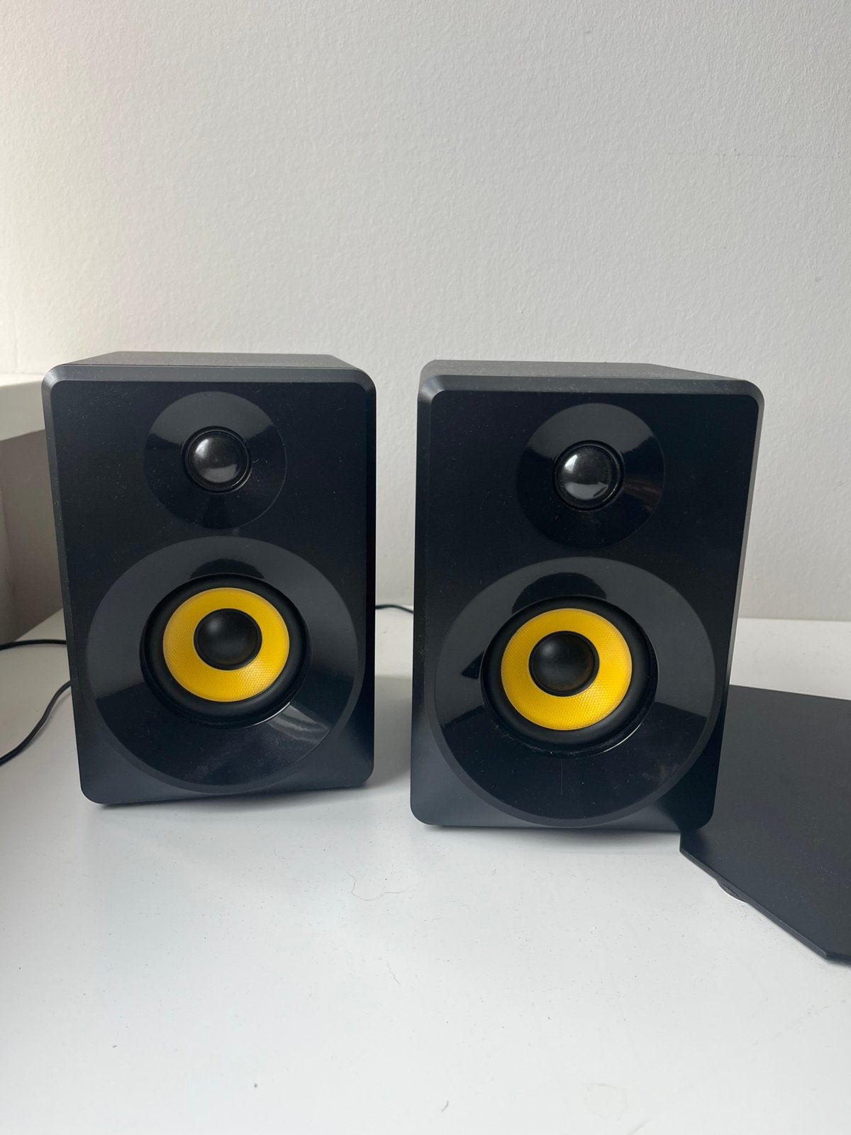 Studio speaker, Audio, Tv en Foto, Luidsprekers, Inclusief kabels, Overige typen, Zo goed als nieuw, Minder dan 60 watt