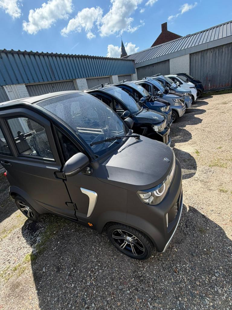 Splinternieuwe overdekte scootmobielen nieuw met garantie