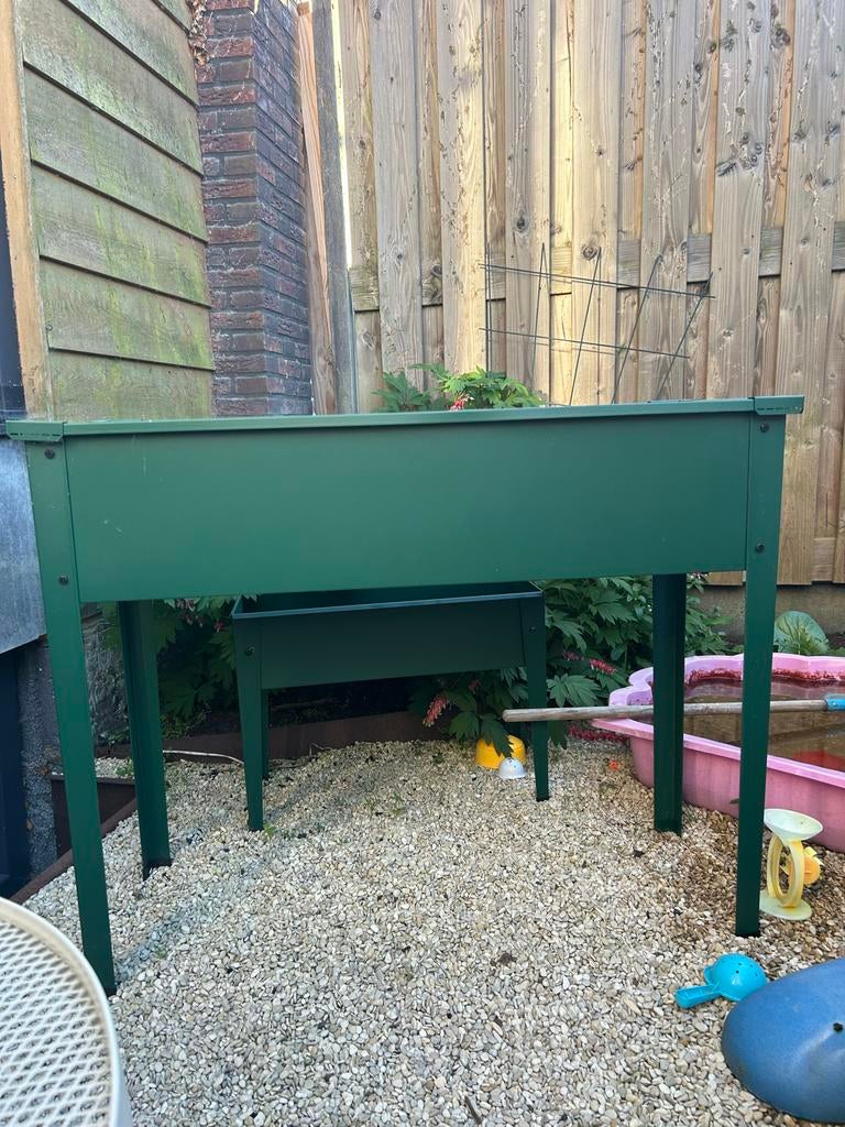 Twee groenen metalen plantenbak/kweekbak 80 liter op poten, Ophalen, Gebruikt, 100 cm of meer, Balkon