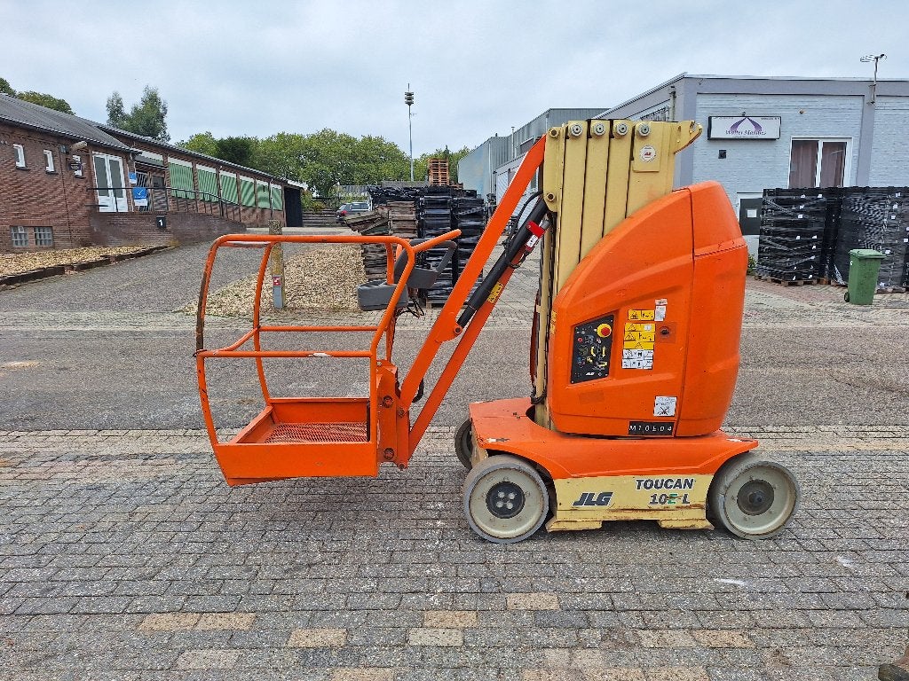 JLG Toucan 10E-L Verticale Mast Hoogwerker, Ophalen