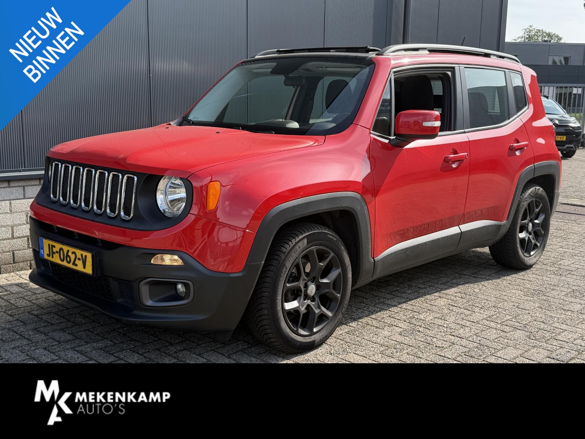 Jeep Renegade 1.4 MultiAir Freedom 17"/Panoramadak/Trekhaak/, Auto's, Stof, Gebruikt, 4 cilinders, 400 kg