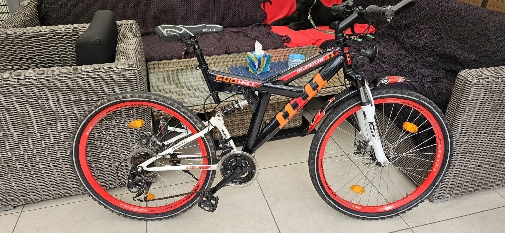 McKenzie Hill 600 Kinder Mountainbike, 49 tot 53 cm, Zo goed als nieuw, Schijfrem, Ophalen