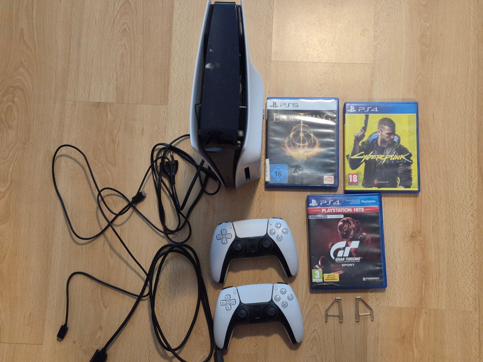 PS5 Slim Disc Edition + 2 controllers + 3 games, Ophalen, Zo goed als nieuw, Playstation 5