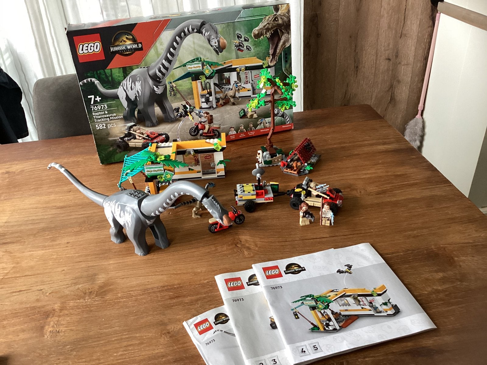 LEGO 76973 - Raptor & Titanosaurus Tracking Mission., Jurassic World, Lego, Ophalen of Verzenden, Zo goed als nieuw
