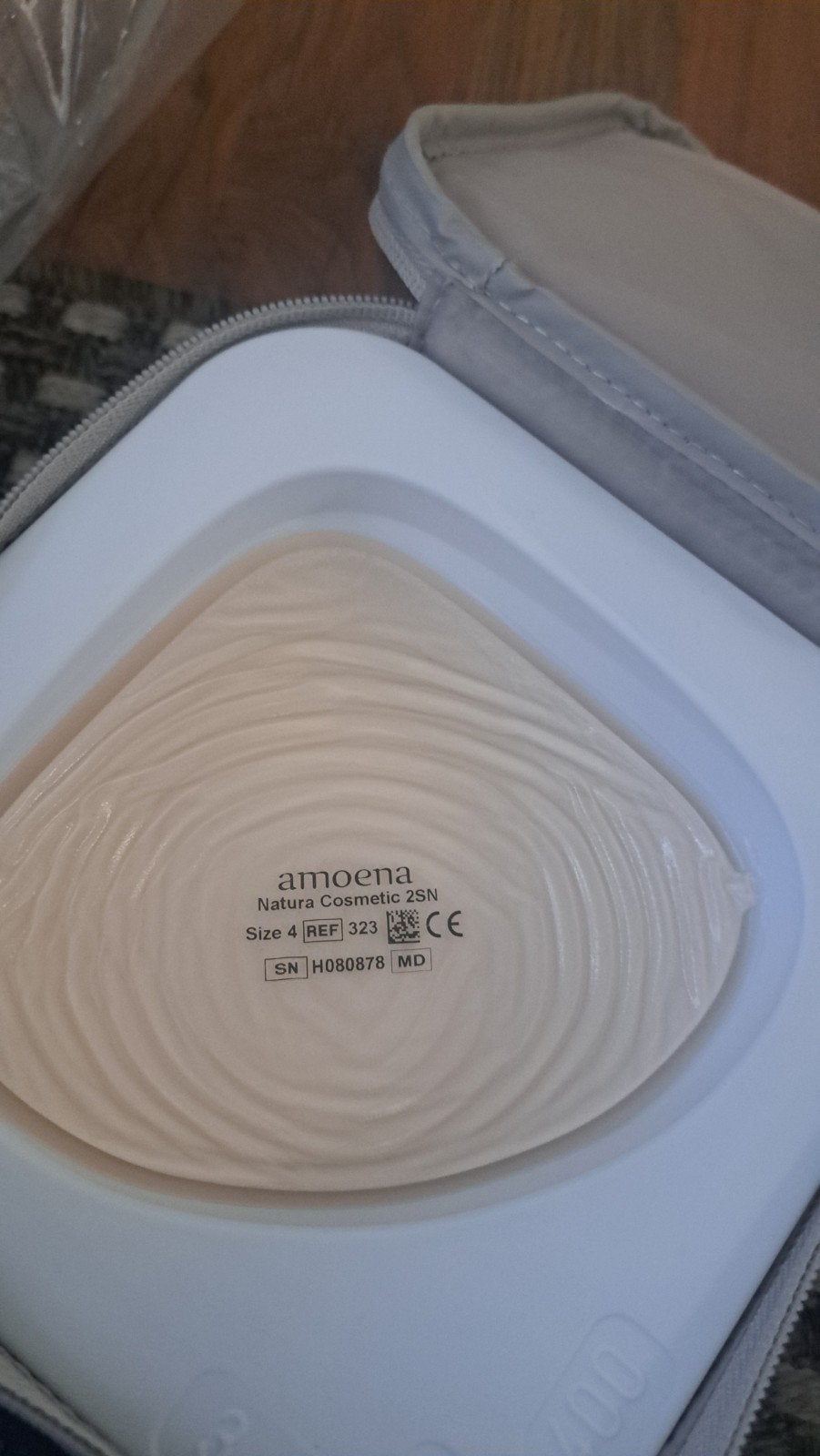 Amoena Natura Cosmetic 2SN Borstprothese Maat 4, Amoena, Ophalen, Nieuw