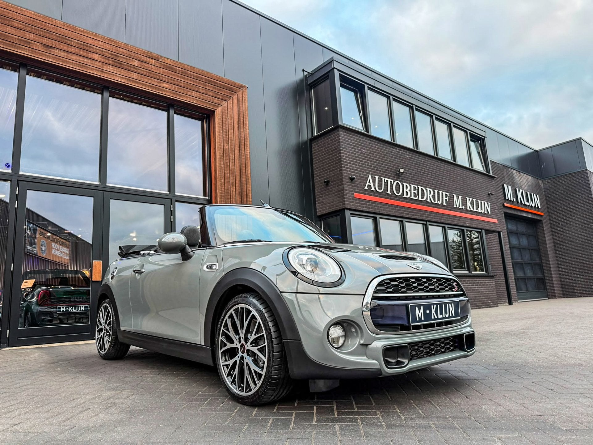 MINI Cabrio 2.0 Cooper S Chili f1 aut 192pk/Nardo/Hk/Head up, Auto's, Mini, 1998 cc, 4 stoelen, Leder en Stof, Origineel Nederlands