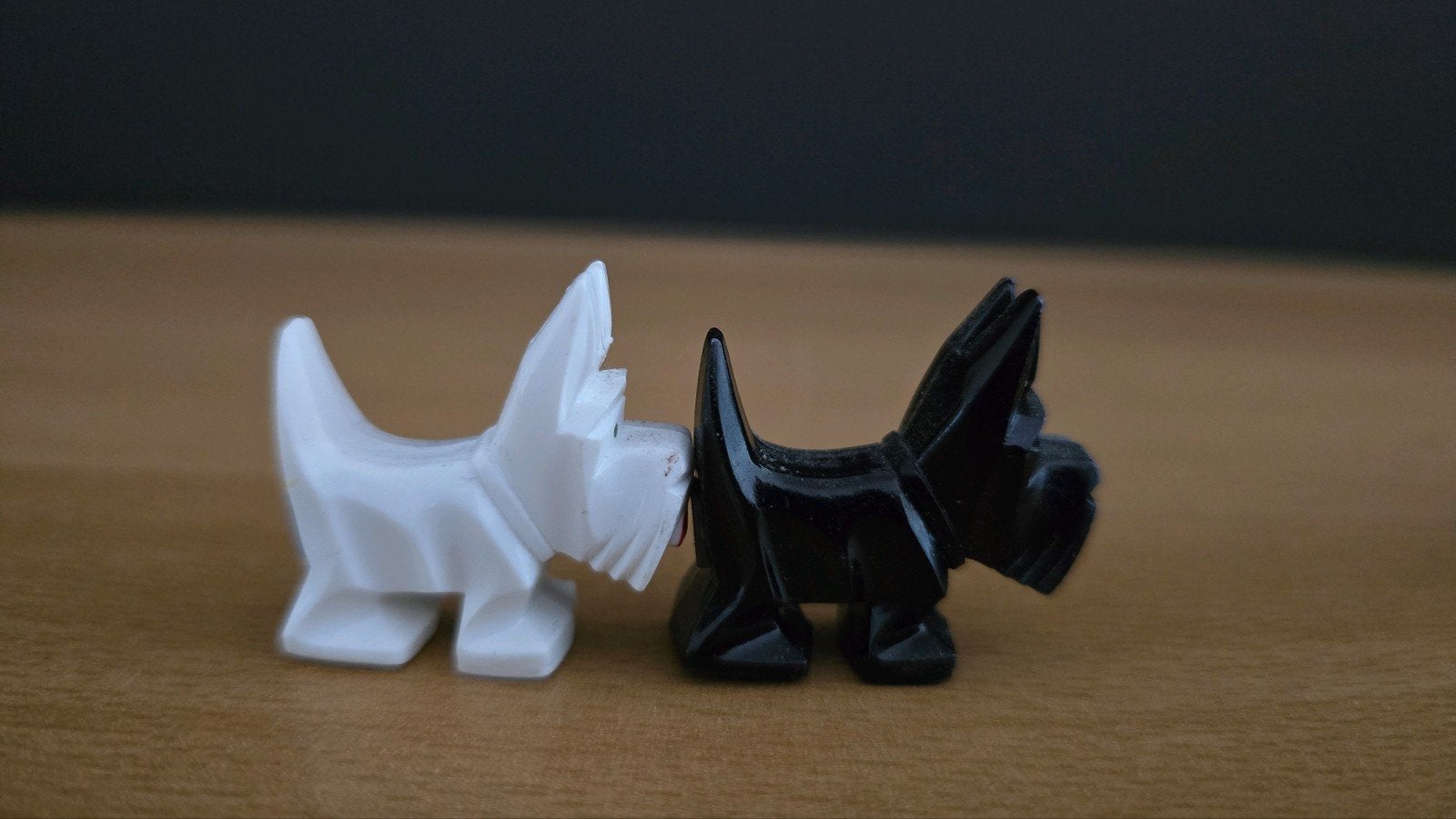 Black and white wiskey magneet hondjes vintage, Ophalen of Verzenden