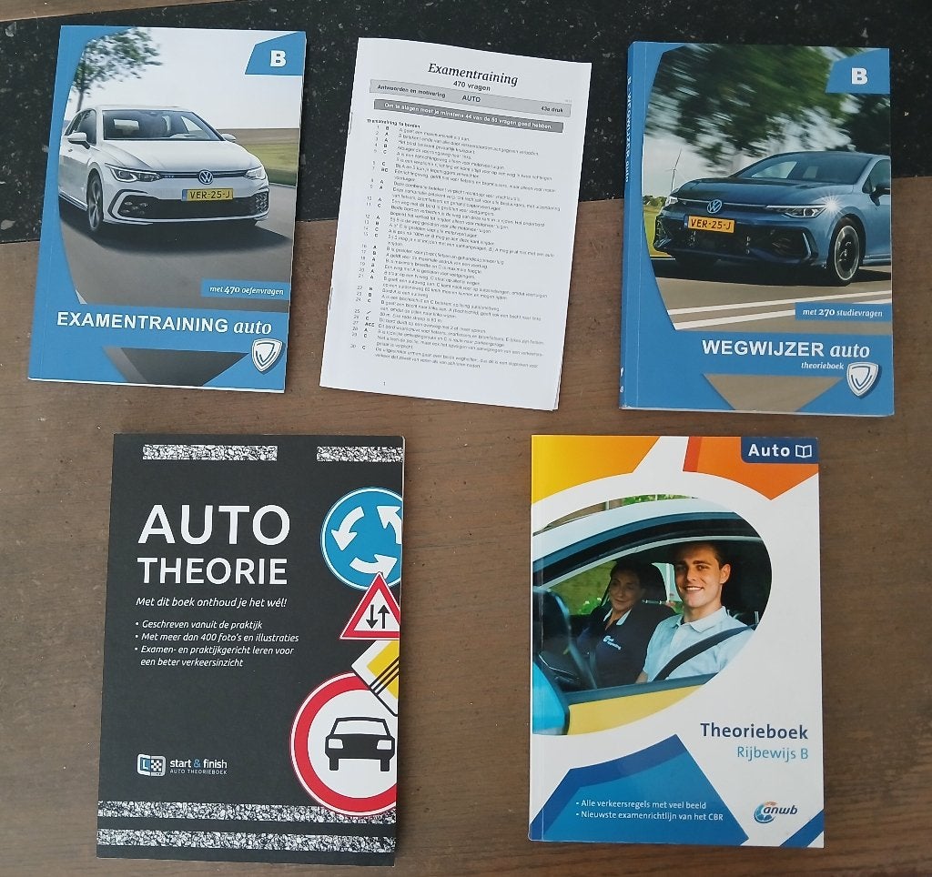 Auto theorie boeken, Ophalen of Verzenden, Zo goed als nieuw, Algemeen