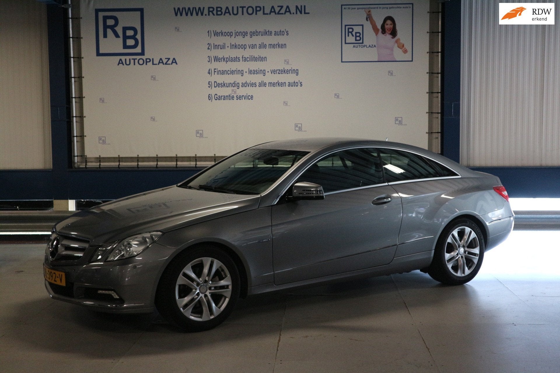 Mercedes-Benz E-klasse Coupé 250 CGI Elegance MOTOR GEREVIS, Euro 5, Achterwielaandrijving, 4 cilinders, 4 stoelen