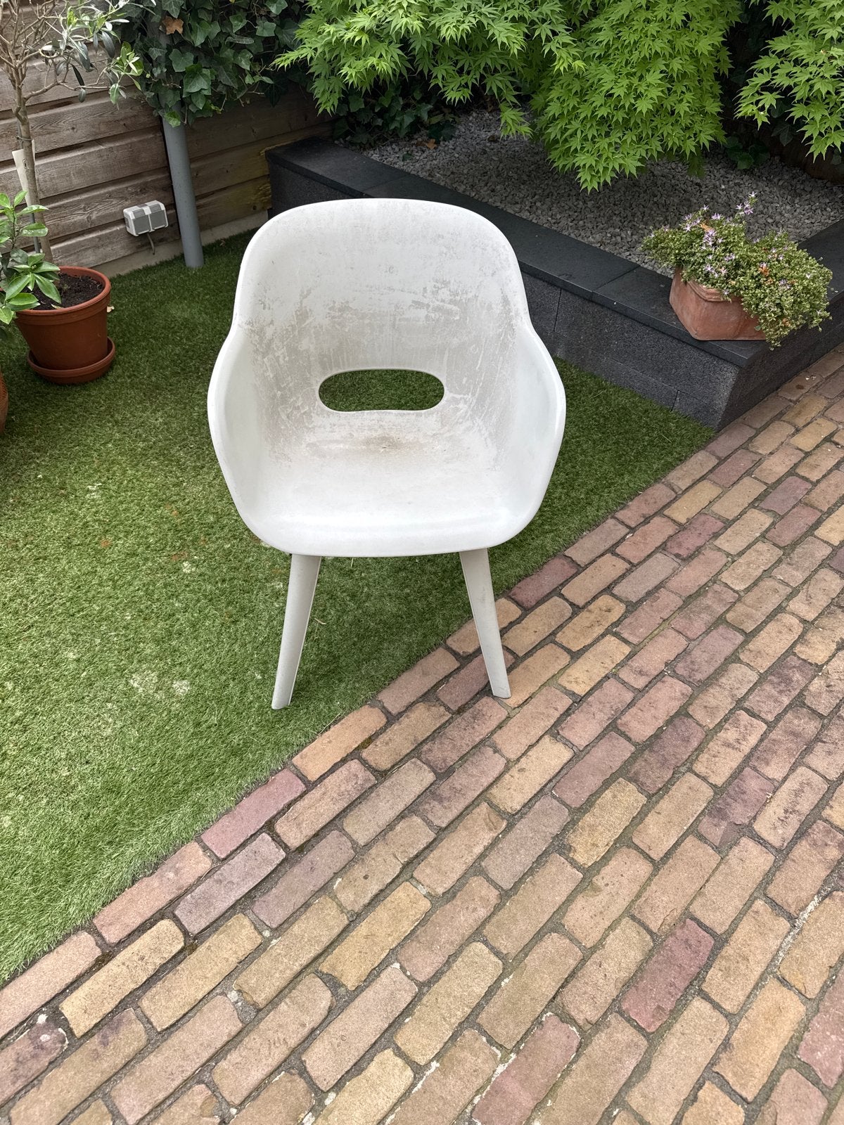6 Beige tuinstoelen (kuipstoel), gratis af te halen., Ophalen, Gebruikt, Kunststof