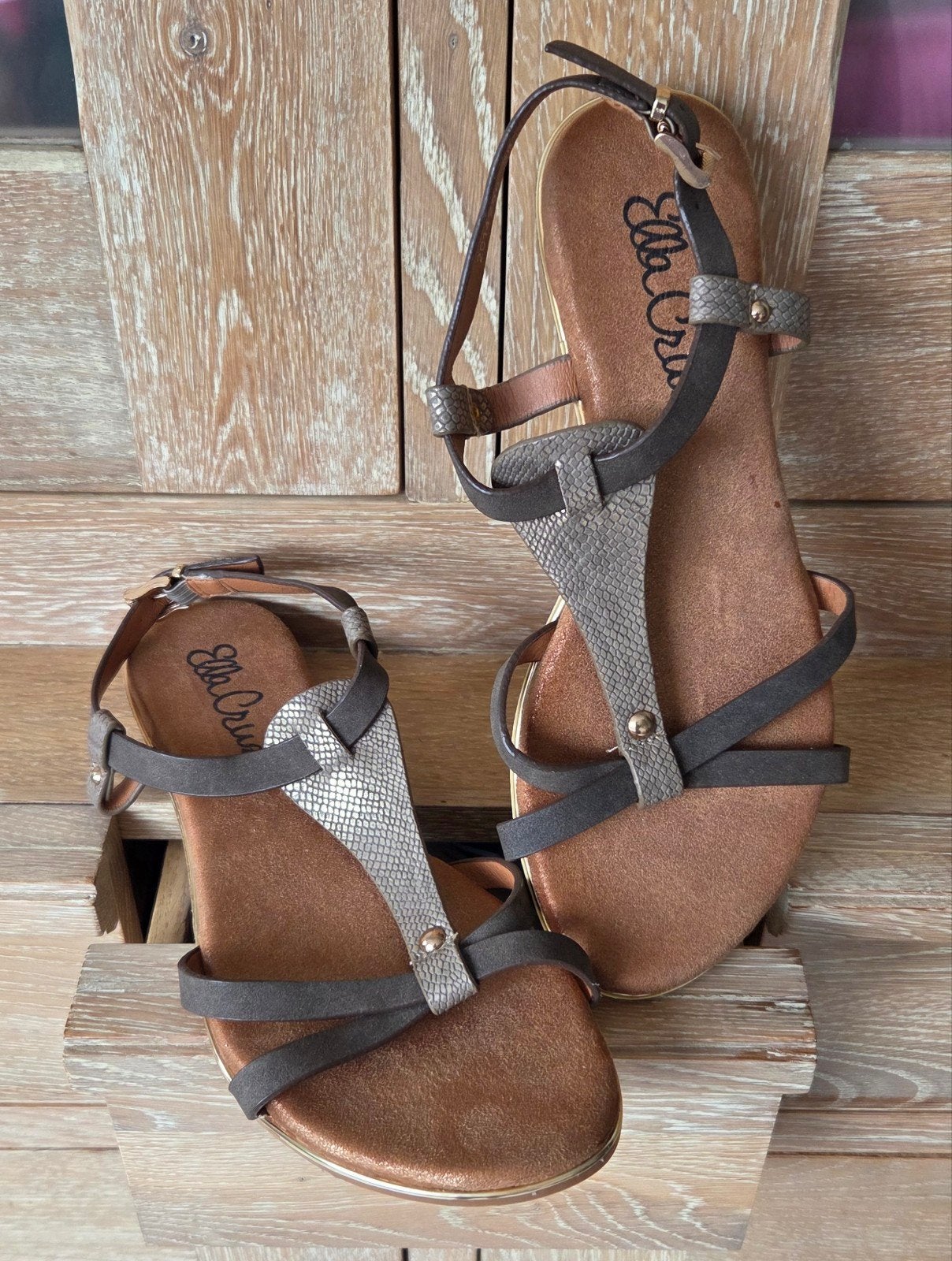 Nieuwe Sandalen Ella Cruz, Bruin, Nieuw, Ella Cruz, Sandalen of Muiltjes