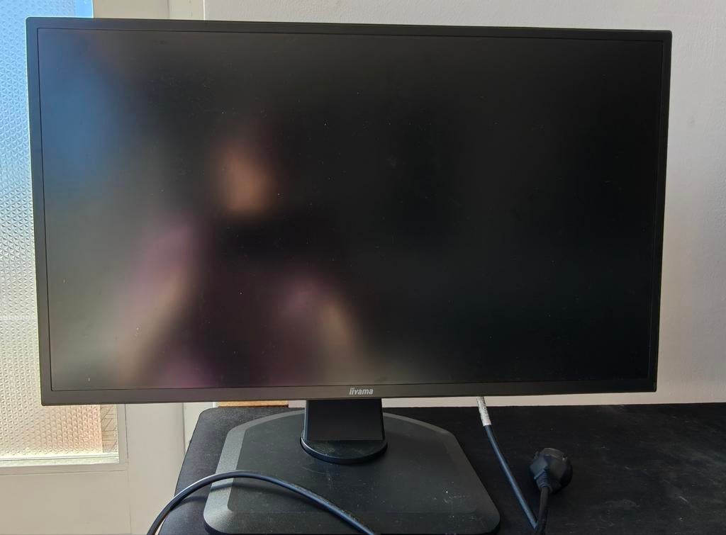 Iiyama Prolite XB2481HS 24 inch in hoogte verstelbaar, IIYAMA      ., VA, Zo goed als nieuw, 5 ms of meer