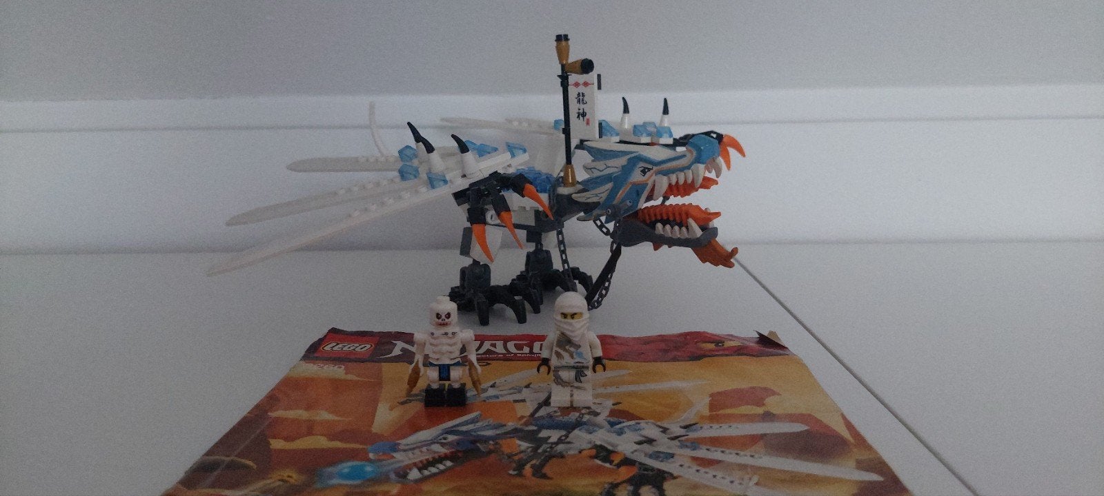 lego ninjago set (2260) Ice dragon attack