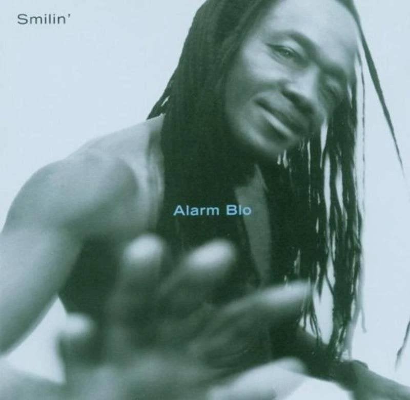 CD Smilin' Osei - Alarm Blo DKS 021 Pop, Ophalen of Verzenden, Zo goed als nieuw, Afrikaans, Album