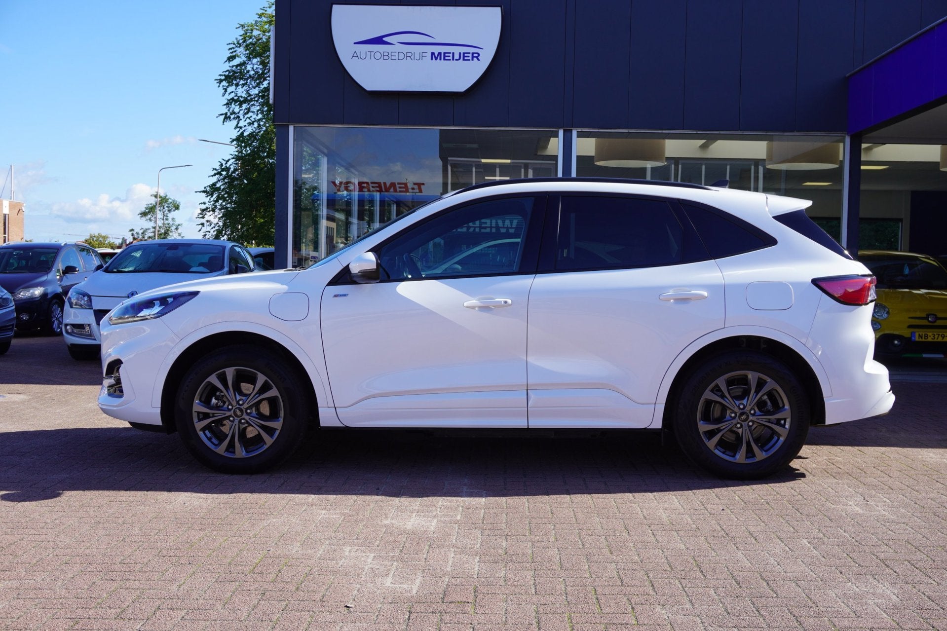 Ford Kuga 2.5 PHEV ST-Line X Automaat | Navigatie | Trekhaak, Auto's, Dealer onderhouden, 14 kWh, Gebruikt, 4 cilinders