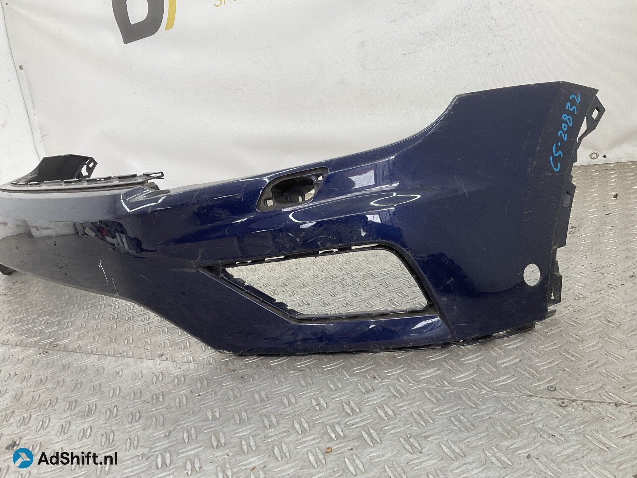BUMPER Volkswagen Tiguan 5NA 2016-2020 5NA807221 VOORBUMPER, Auto-onderdelen, Bumper