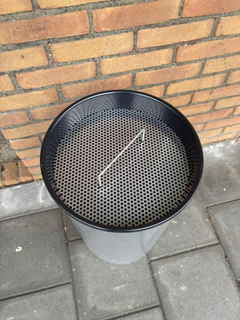 Grote asbak, 40 liter of meer, Ophalen of Verzenden, 75 cm of meer
