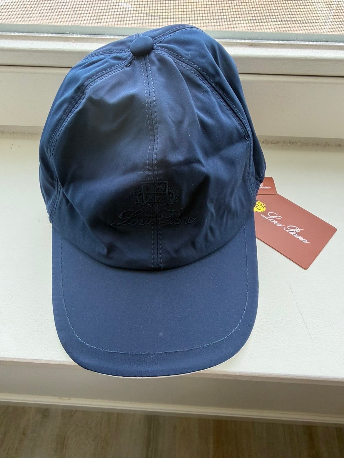 Loro piana petjes, Ophalen of Verzenden, Zo goed als nieuw, 57 cm (M, 7⅛ inch) of minder, Pet