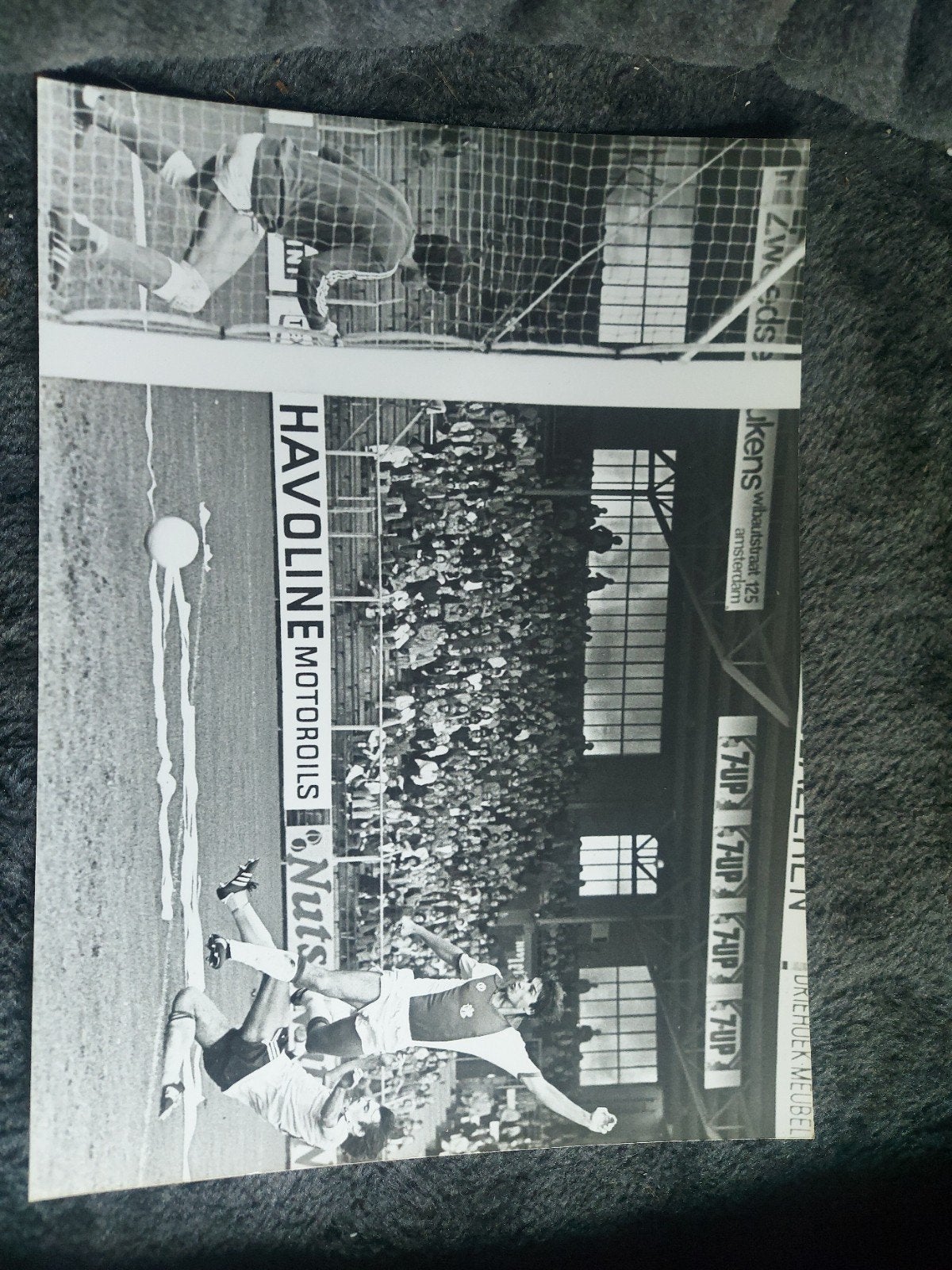 Voetbal persfoto Ajax-Roda JC, Tseu La Ling scoort 1979, 1960 tot 1980, Gebruikt, Foto, Ophalen of Verzenden