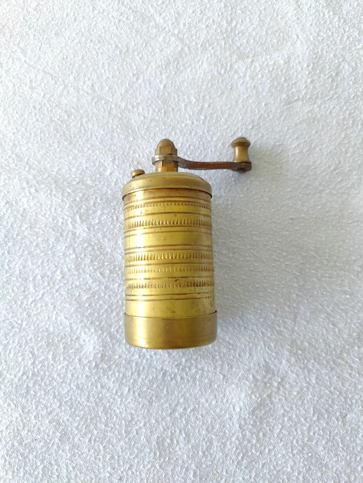 Antieke messing pepermolen - Handbediend, Ophalen of Verzenden