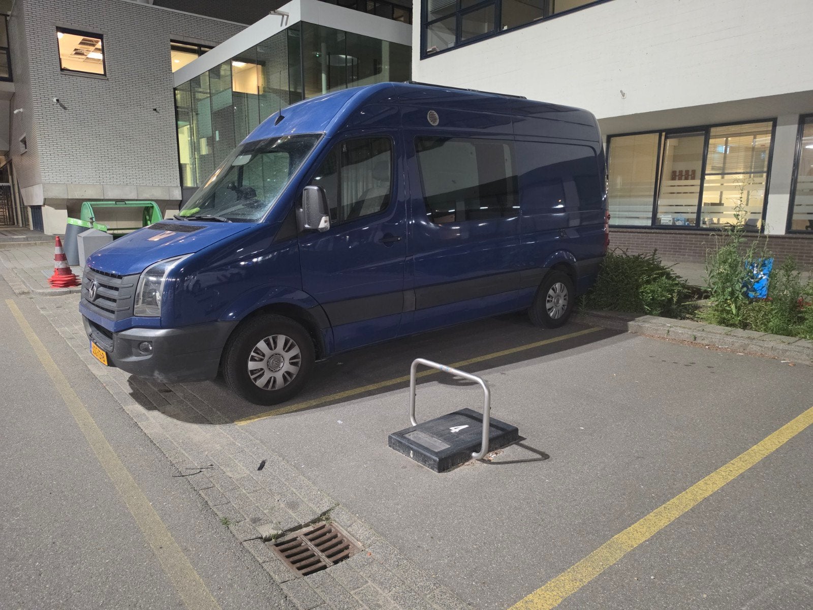 Volkswagen 2016 Blauw, Bluetooth, Euro 5, Achterwielaandrijving, 2000 kg